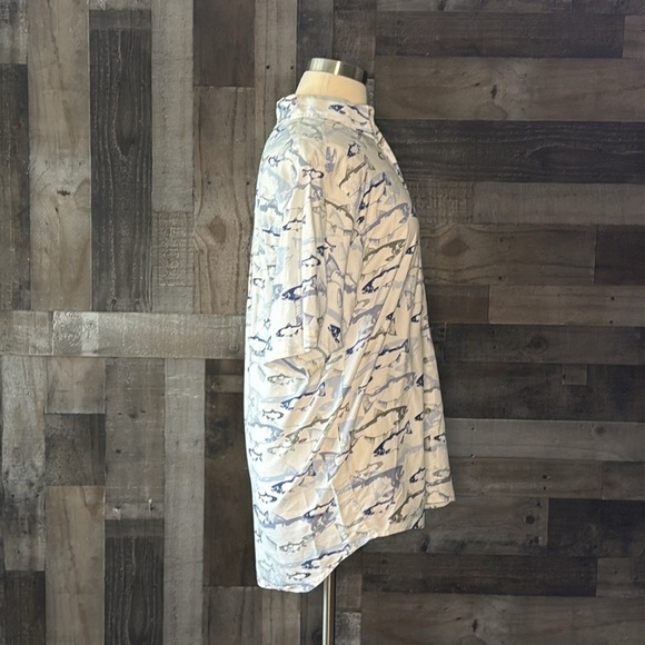 Men’s Columbia button up shirt XLarge sporty outdoor fishing camping vacation - Picture 9 of 11